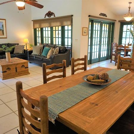 Jupiter Waterfalls - Newly Updated - Tiki Hut, Fire Pit, Kitchen, Pool Heater And More Exterior photo